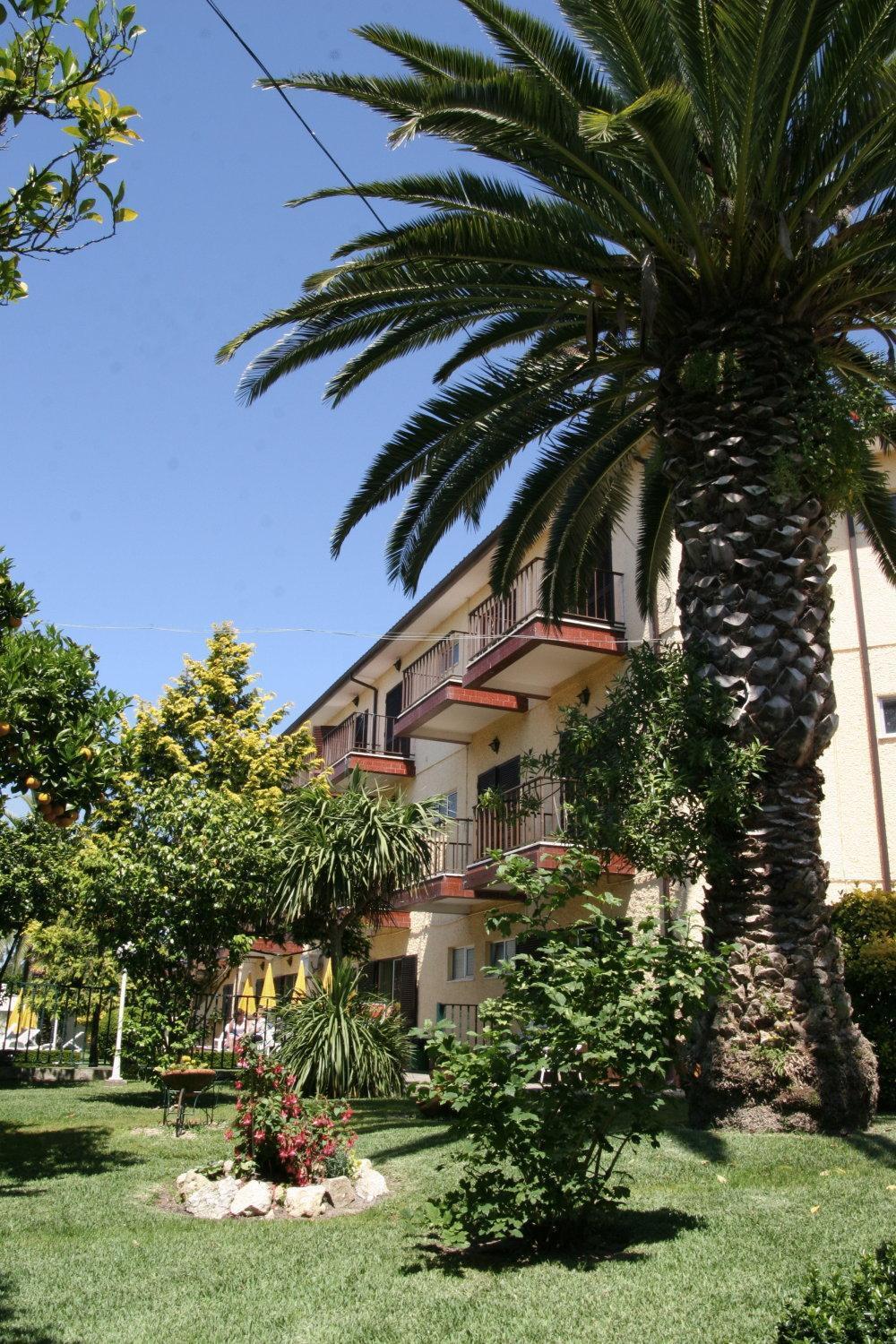 Arcada Hotel 2*
